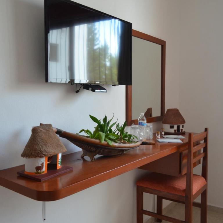 Hotel Real Mercedes - Twin Room - 1