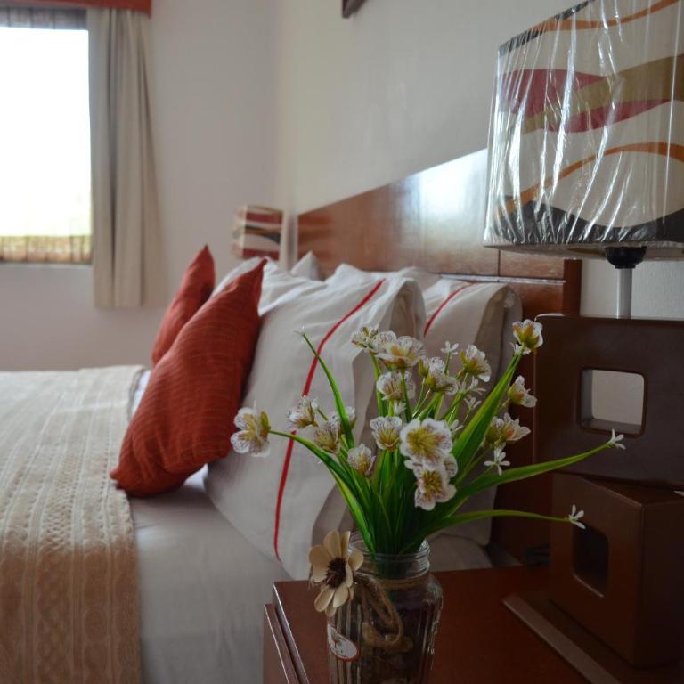 Hotel Real Mercedes - Standard Double Room - 9