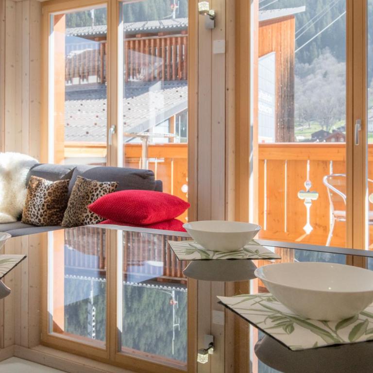 Chalet Belmont - Apartment mit Balkon - 12