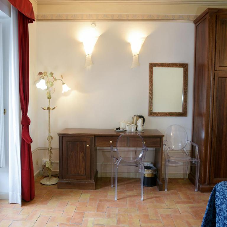 Farnese 48 - Suite Deluxe con Vista Città - 10