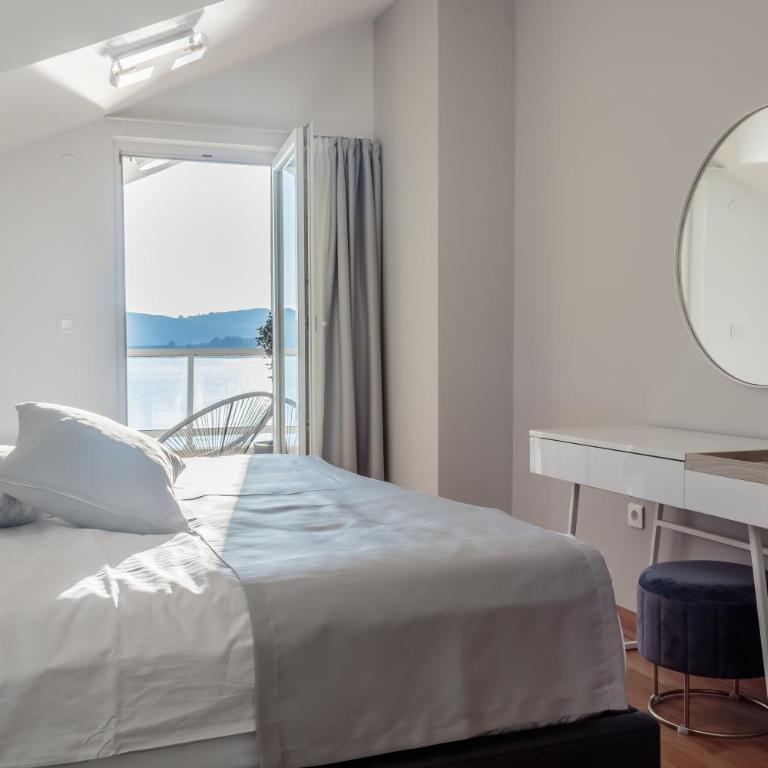 Laguna Mini Resort - Dupleks Apartman - 15