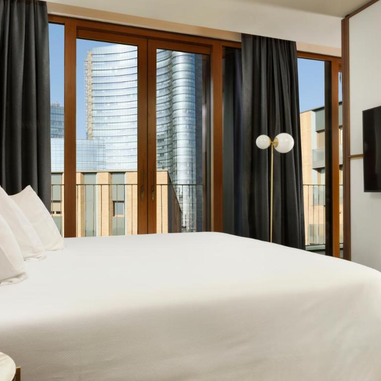Milano Verticale | UNA Esperienze | Preferred Hotels and Resorts - Junior Suite con Letto Supplementare - Vista Città - 1