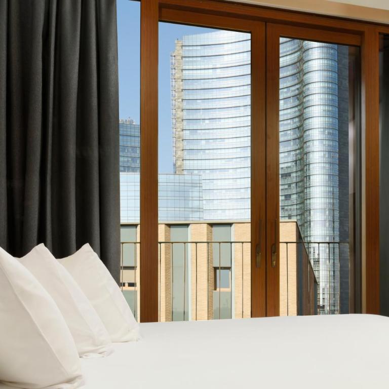 Milano Verticale | UNA Esperienze | Preferred Hotels and Resorts - Camera Club Matrimoniale con Letto Supplementare e Vista sulla Città - 4