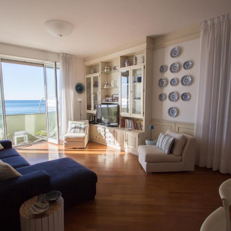 Splendido appartamento fronte mare con box doppio - Apartamento de 3 dormitorios - 5