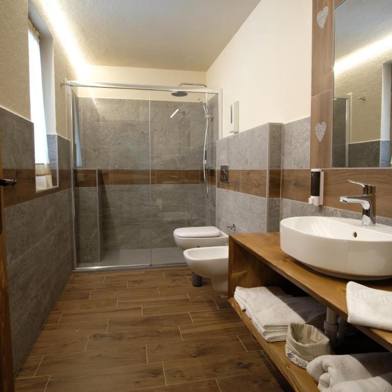 Hotel Granta Parey - Camera Quadrupla Superior - 4