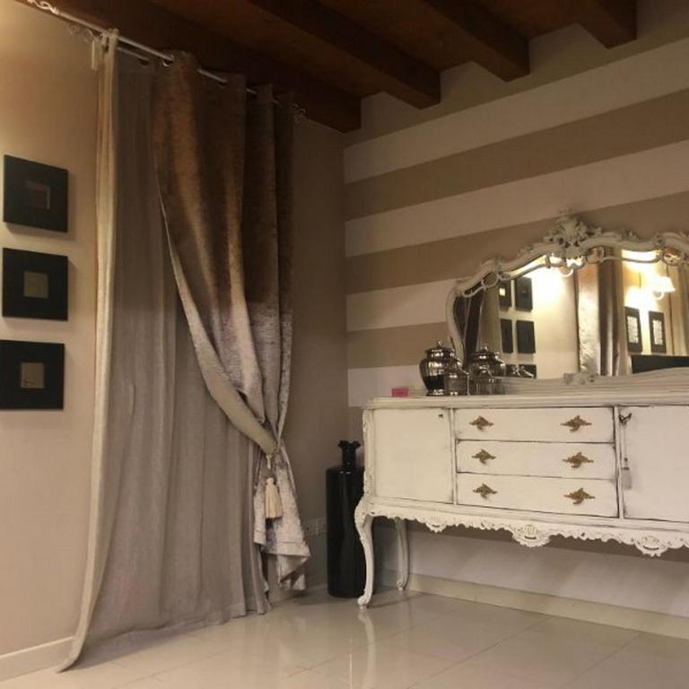 Villa Giotto Luxury Suite & Apartments - Appartamento con Balcone - 1