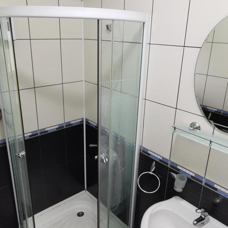 Apartments Banjica - Dvokrevetna Soba sa Bračnim Krevetom - 1