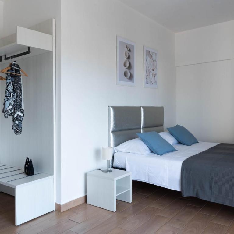 Sirentum Rooms - Double or Twin Room with Sea View - 2