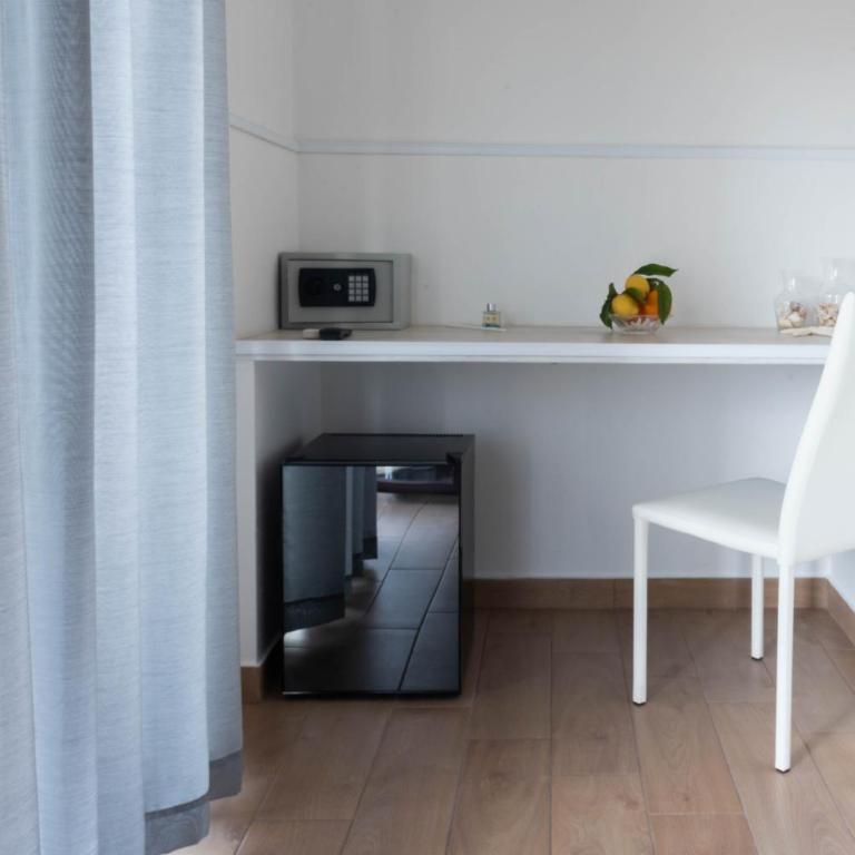Sirentum Rooms - Double or Twin Room with Sea View - 8