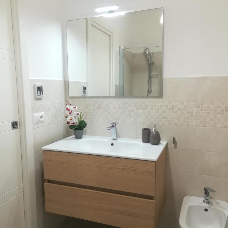 Skyfive Earth Apartment - Appartamento con 2 Camere da Letto - 39