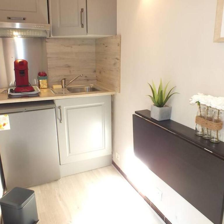 Avignon historique charmante studette - One-Bedroom Apartment - 2