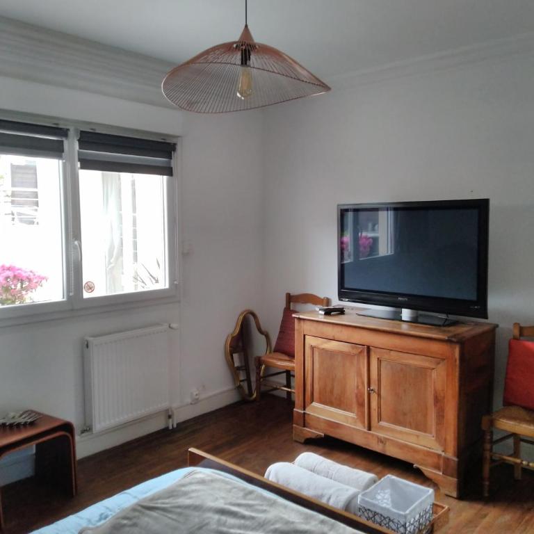 Chambre Marguerite, B&B au 1er- Villa Chaumonty - Double Room - 20