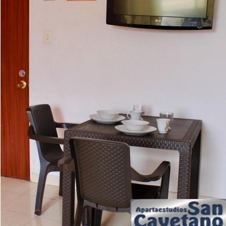 ApartaEstudios San Cayetano Cali - Studio Apartment - 3