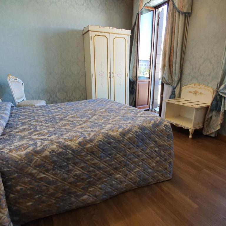 Hotel Carlton On The Grand Canal - Camera Matrimoniale Superior con Vista Canal Grande - 8