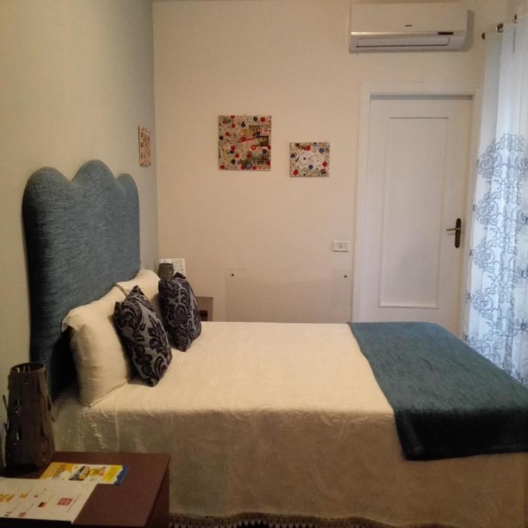 Bed and Breakfast Casa Mariella - Camera Matrimoniale con Bagno Privato - 4