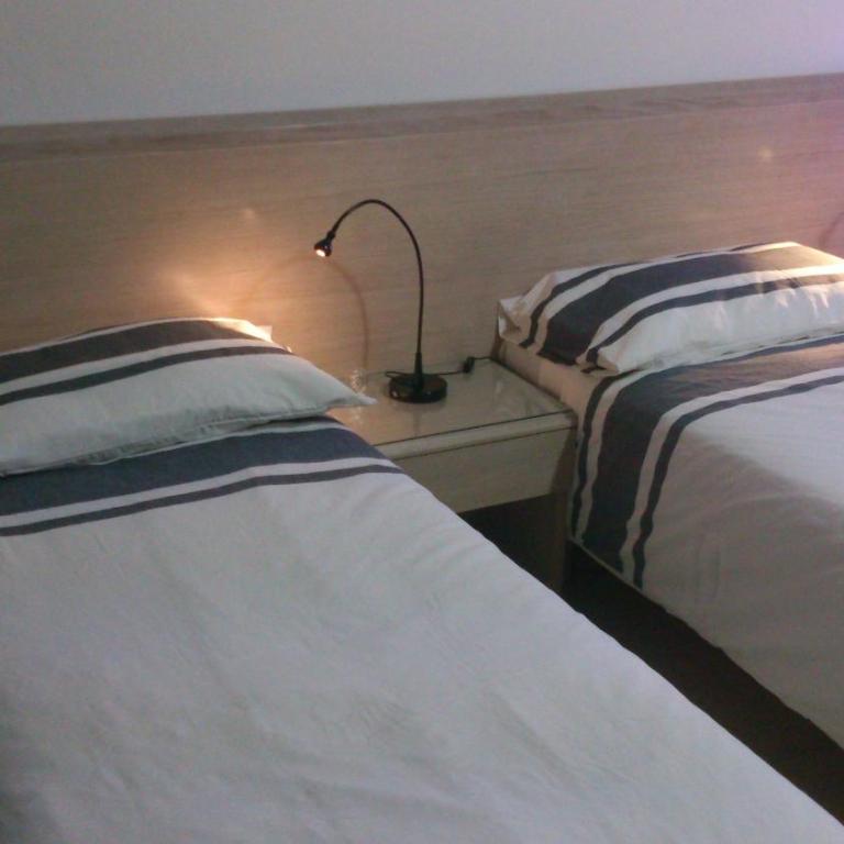 Sylvia Home Trapani Apartment - Appartamento con 2 Camere da Letto - Piano Terra - 70