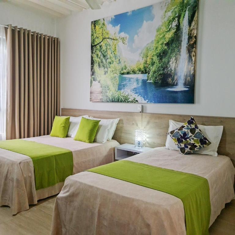 Hotel Santa Clara Doradal - Habitación Triple - 1