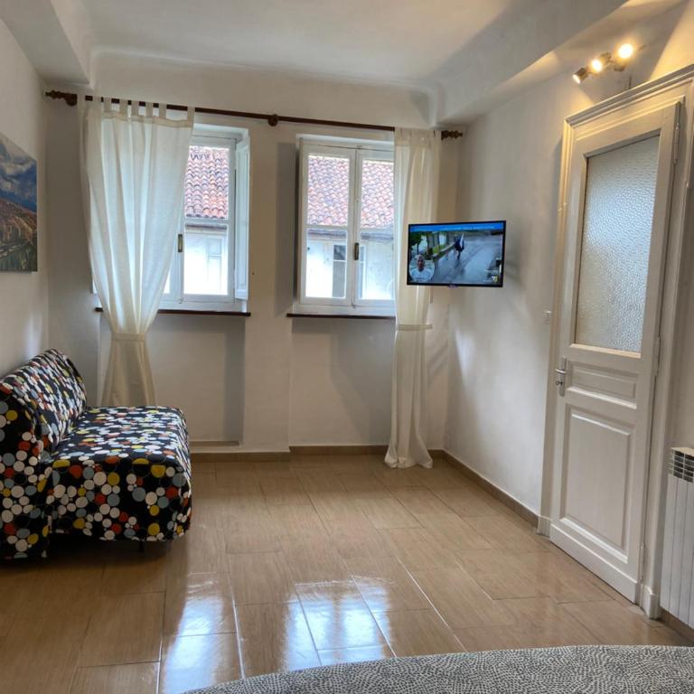 Morosini 11 - One-Bedroom Apartment - 7