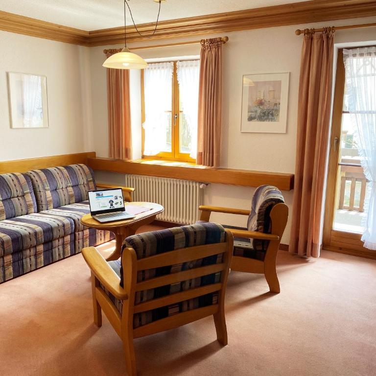 Haus Central Oberstdorf - Apartment mit 2 Schlafzimmern und Balkon - Mädelegabel - 10