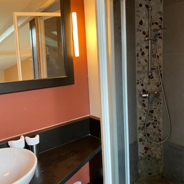 Intérieurs-Cour - Studio (2 Adultes) - 10