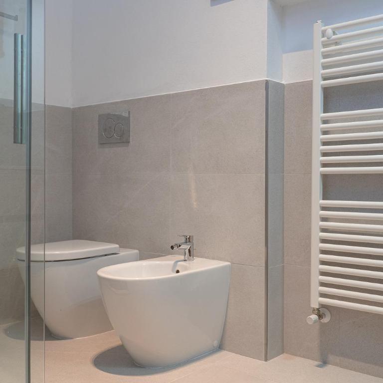 Villa Curiazzi Guesthouse Viale la Pelosa 16 - Camera Matrimoniale Deluxe con 1 Letto Supplementare - 2