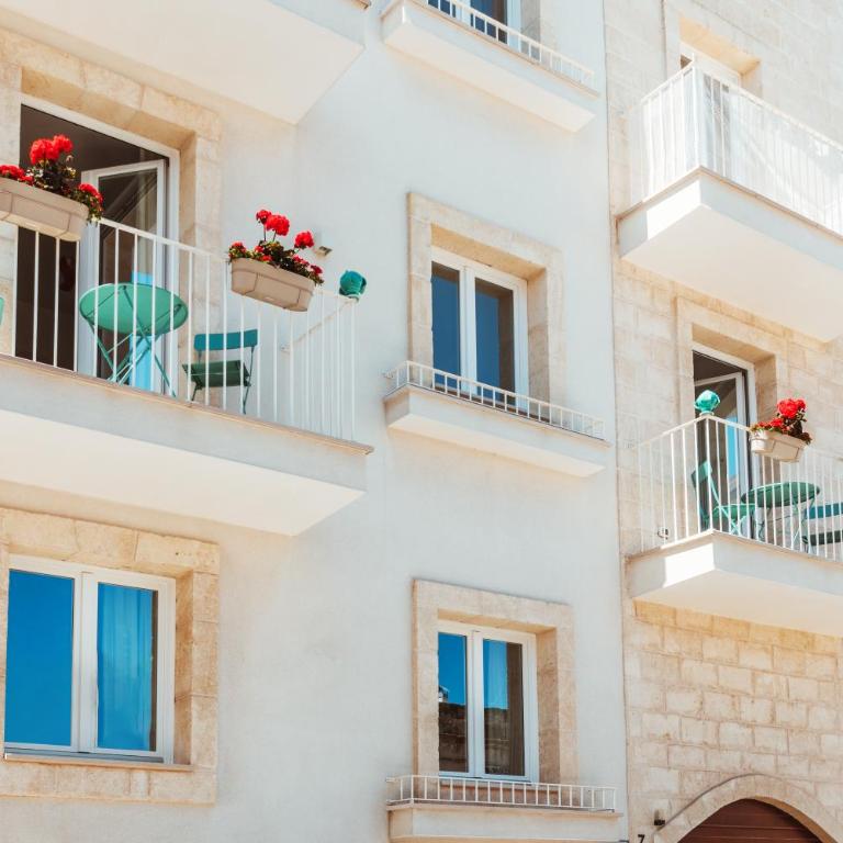FeMa Apartment & Rooms - Housea - Camera Matrimoniale con Balcone e Vista Mare - 2