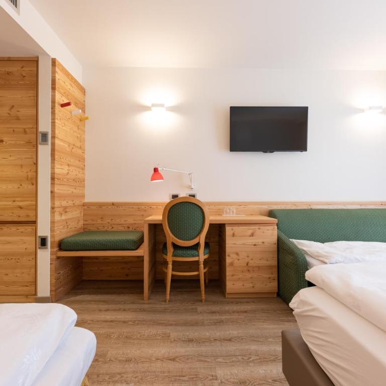 Alpholiday Dolomiti Wellness & Family Hotel - Habitación Familiar Confort - 2