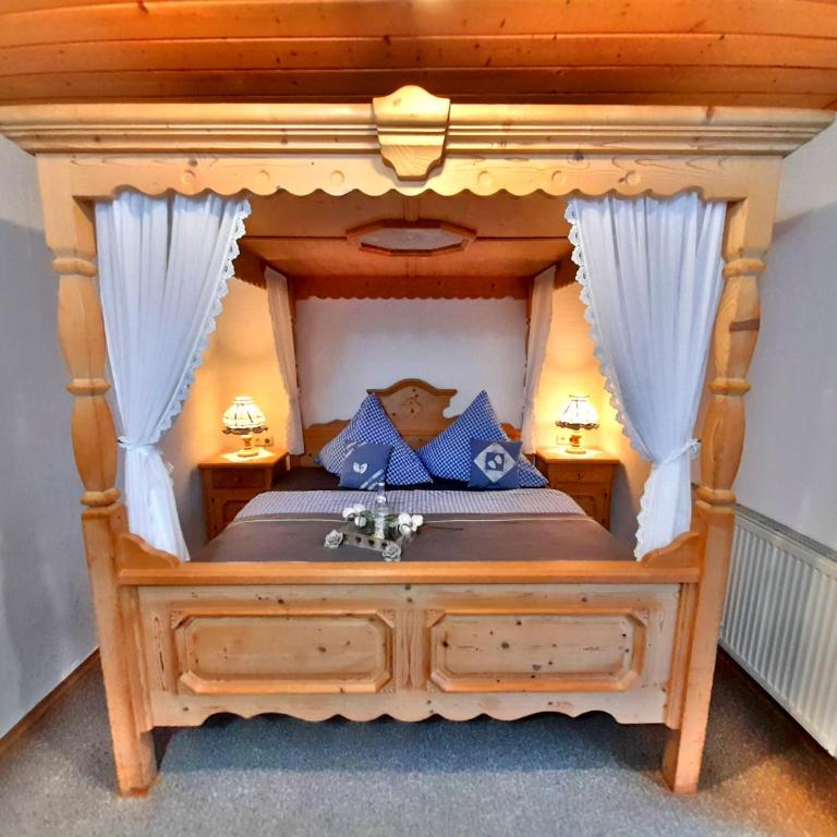 Pension Loiplstüberl - Doppelzimmer mit Bergblick - 7