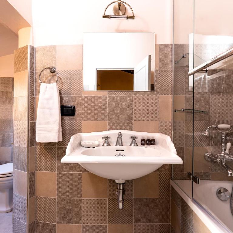 Elegant and historic 3-Bedroom in city center -By LikeHomeFlorence - Appartamento con 3 Camere da Letto - 20