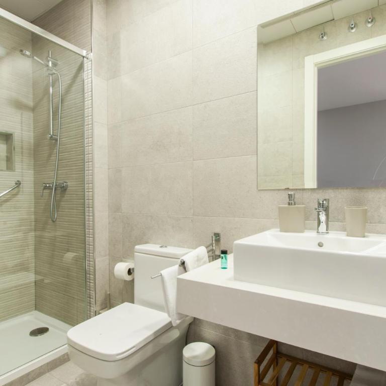 Arenal Suites Gran Vía - Deluxe Apartment - 6