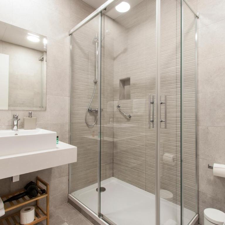 Arenal Suites Gran Vía - Deluxe Apartment - 2