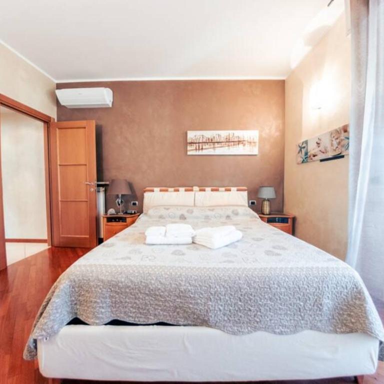 Casa Luca Flexyrent - Parking - A C - WiFi - Appartamento con 2 Camere da Letto - 7