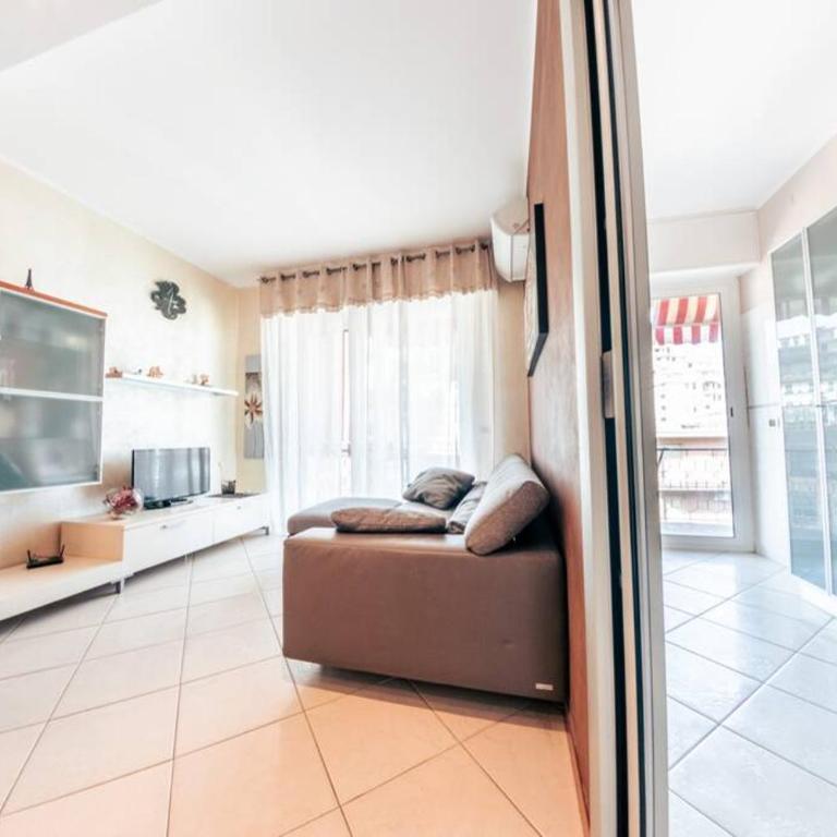 Casa Luca Flexyrent - Parking - A C - WiFi - Appartamento con 2 Camere da Letto - 11