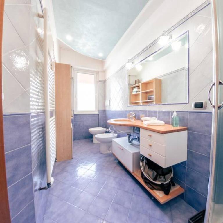 Casa Luca Flexyrent - Parking - A C - WiFi - Appartamento con 2 Camere da Letto - 14