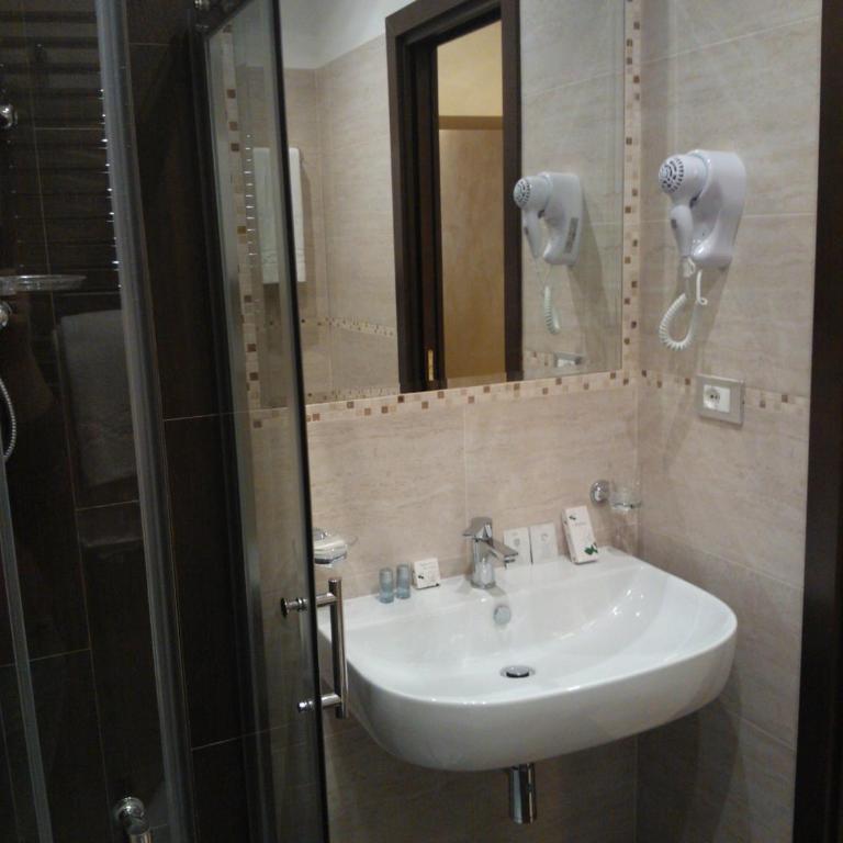 Excellence Suite - Camera Matrimoniale - 7