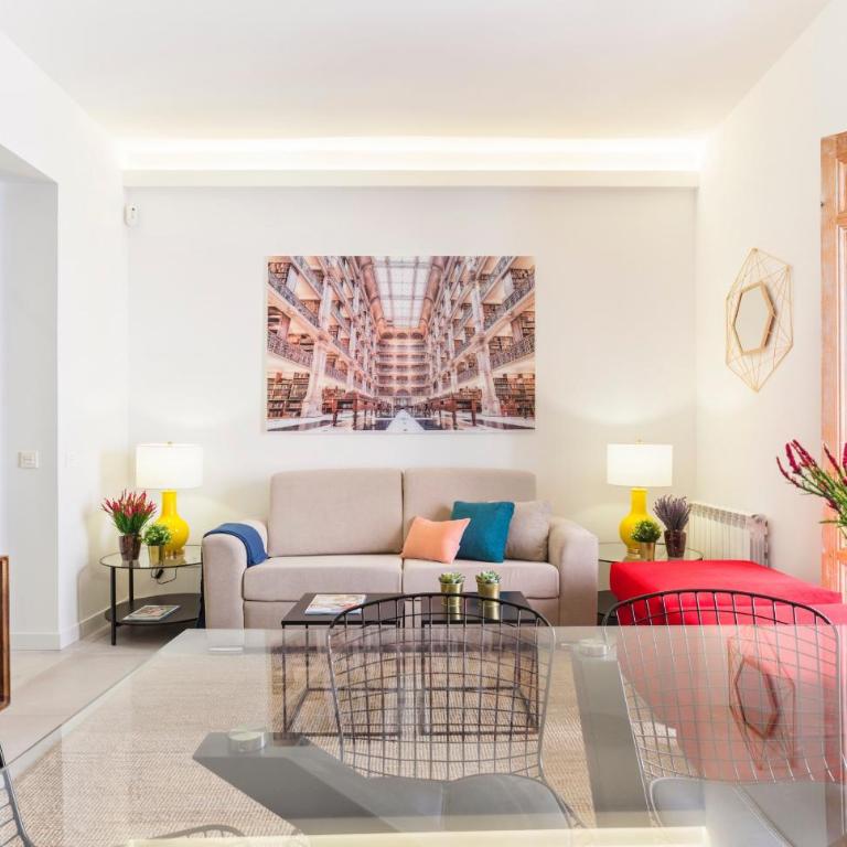 Patio en Madrid - Two-Bedroom Apartment VII - 2