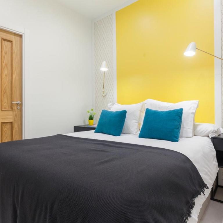 Patio en Madrid - Two-Bedroom Apartment - 8