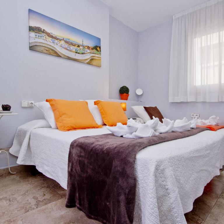 Barcelona City Seven Hostal - Double or Twin Room - 1