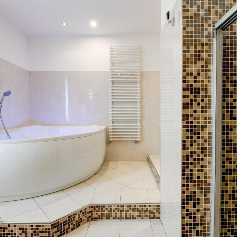 Hotel Master - Suite con Spa Privata - 2
