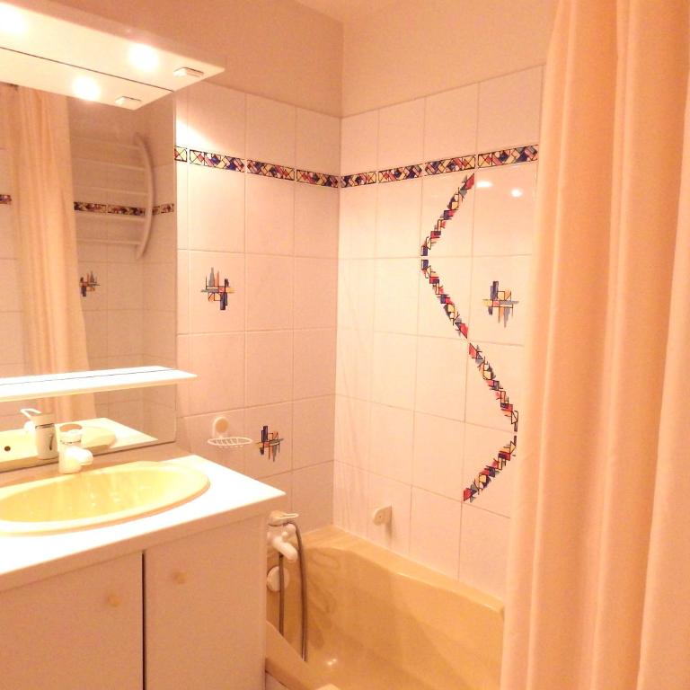 Résidence Chanteneige - Freeloc Immobilier - Appartement 1 Chambre - 16