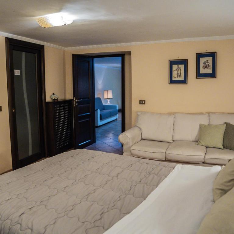 Domus Ugo - One-Bedroom Apartment - 27