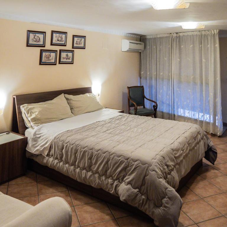 Domus Ugo - One-Bedroom Apartment - 2
