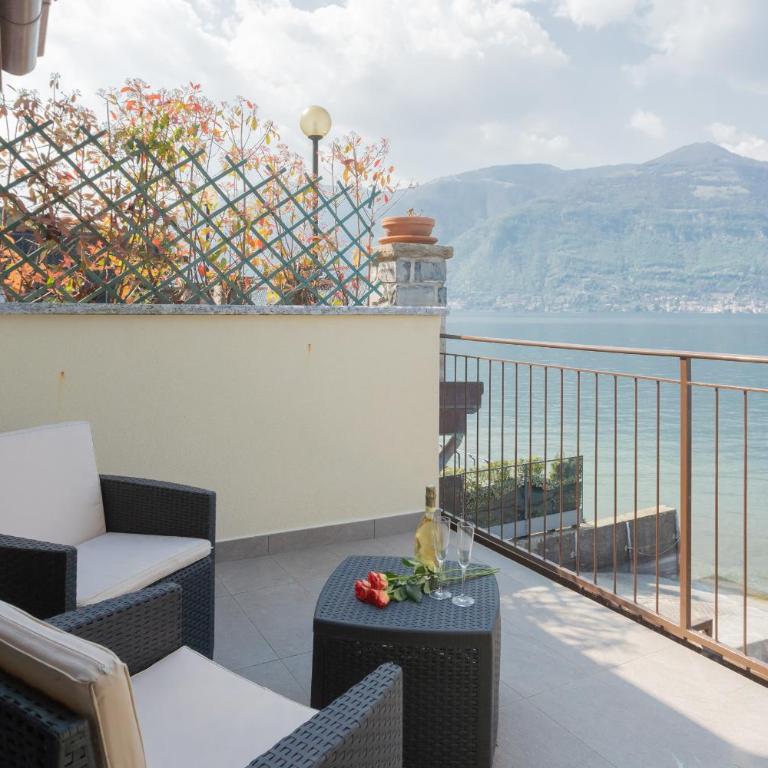 Dream Lake Apartments Lake View - private beach by Rent All Como - Two-Bedroom Apartment - 5