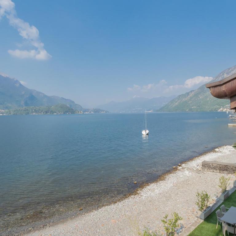 Dream Lake Apartments Lake View - private beach by Rent All Como - Two-Bedroom Apartment - 52