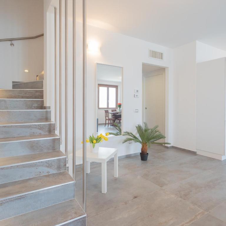 Dream Lake Apartments Lake View - private beach by Rent All Como - Two-Bedroom Apartment - 18