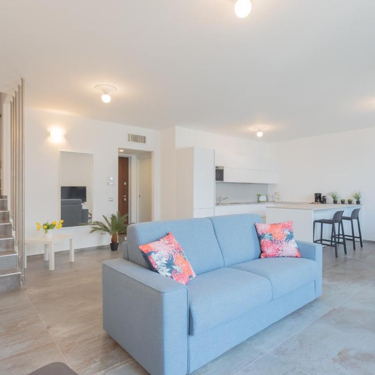 Dream Lake Apartments Lake View - private beach by Rent All Como - Two-Bedroom Apartment - 11