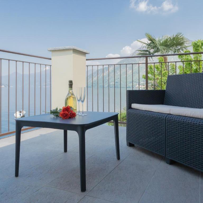Dream Lake Apartments Lake View - private beach by Rent All Como - Two-Bedroom Apartment - 27