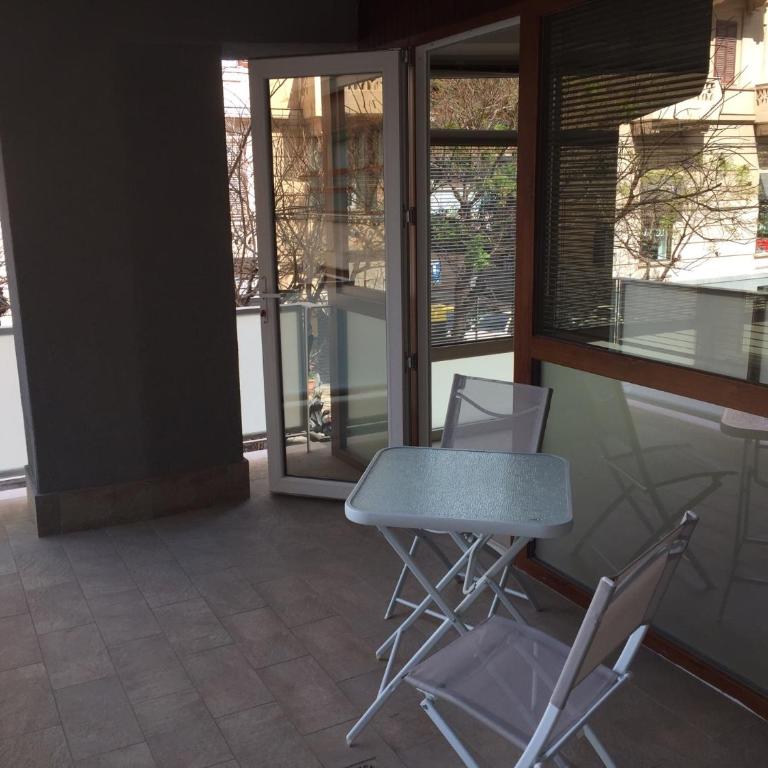 George House Palermo - Deluxe Family Room - 8