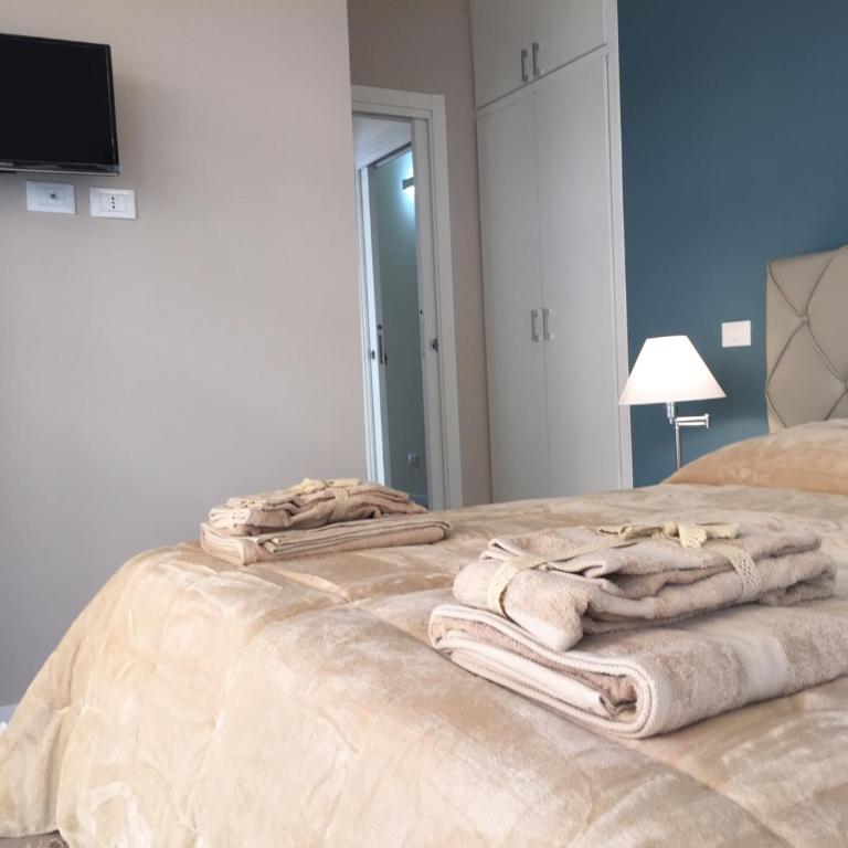 George House Palermo - Deluxe Family Room - 10