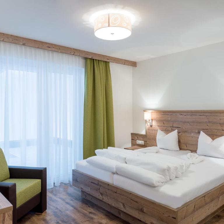 A Casa Saphir Appartement-Hotel - Appartamento con 2 Camere da Letto e Balcone Top 1 - 2